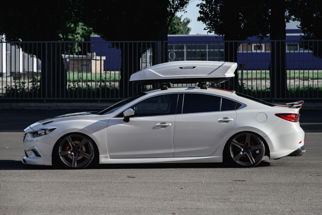 Клыки на задний бампер SkyActiv для Mazda 6 / Atenza GJ (2012 - 2018) 