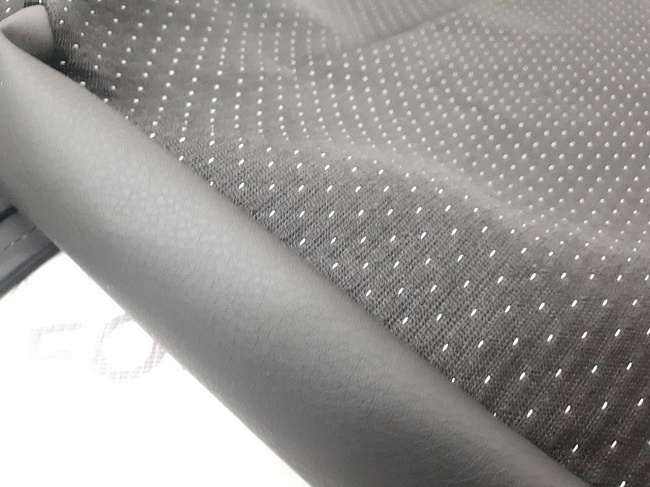 Чехлы на сиденья Гранта FL (ткань+кожзам)